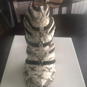 Blk & White High heels Size 10